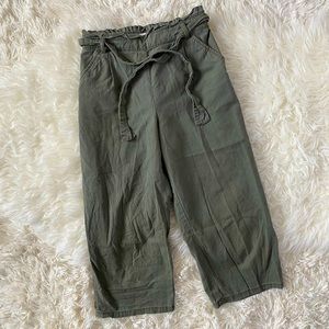 Abercrombie Kids Paperbag Waist Pants, Size 9/10